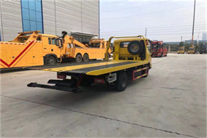 下陆非事故拖车